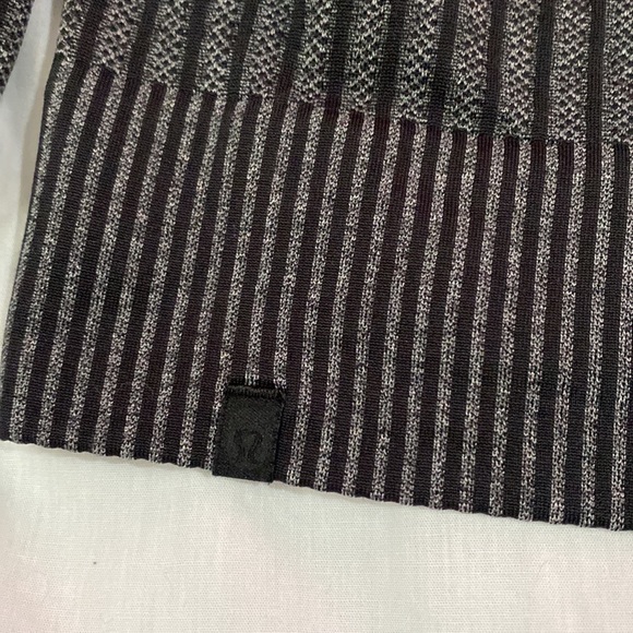 Lululemon pullover - Picture 3 of 7